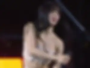 블러 처리된 게시물 이미지